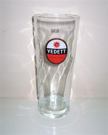 beer glass from the Duvel Moortgat brewery in Belgium with the inscription 'Vadett Extra Blond'