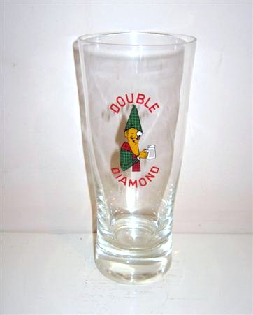beer glass from the Ind Coope brewery in England with the inscription 'Double Diamond'