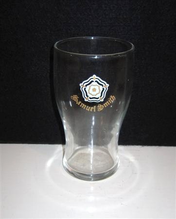 beer glass from the Samuel Smith brewery in England with the inscription 'Samuel Smith'