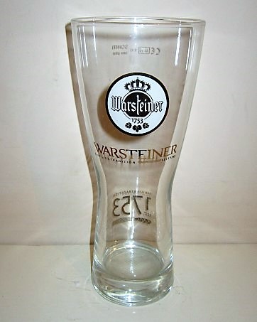 beer glass from the Warsteiner brewery in Germany with the inscription 'Warsteiner 1753, Warsteiner Familientradition Siet 1753'