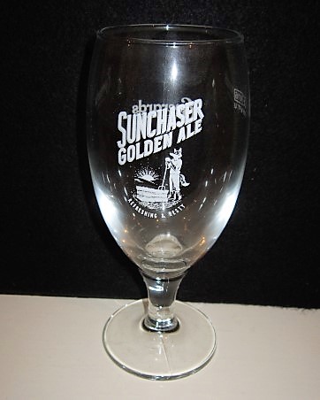 beer glass from the Everards brewery in England with the inscription 'Sunchaser Golde Ale, Refreshing & Zesty'