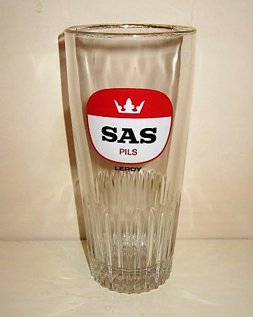 beer glass from the Gosser brewery in Austria with the inscription 'Sas Pils Leroy'
