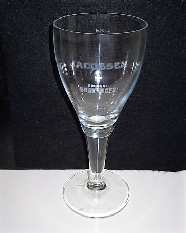 beer glass from the Husbryggeriet Jacobsen brewery in Denmark with the inscription 'Jacobsen, Original Dark Lager'