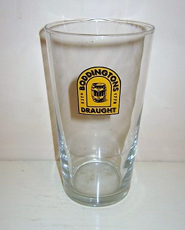 beer glass from the Boddingtons brewery in England with the inscription 'Boddingtons ESTD 1778 Draught'