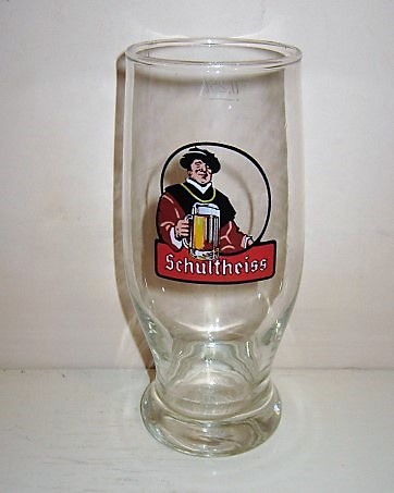beer glass from the Berliner-Schultheiss brewery in Germany with the inscription 'Schultheiss'