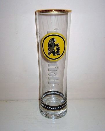 beer glass from the Hofmeister brewery in England with the inscription 'Helles Bavarian Lager'
