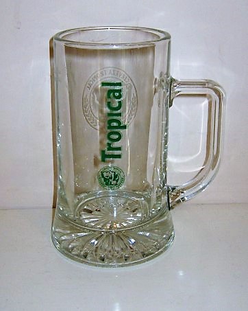 beer glass from the Compania Cervecera de Canarias brewery in Spain with the inscription 'Tropical Cerveza, Tropical'