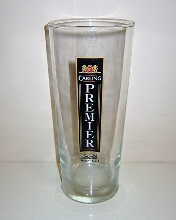 beer glass from the Carling brewery in Canada with the inscription 'Carling Premier Smooth Draught Lager'