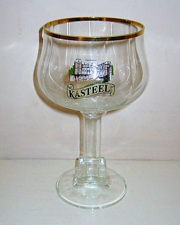 beer glass from the Van Honsebrouck brewery in Belgium with the inscription 'Kasteel'