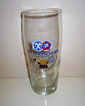 beer glass from the Hacker-Pschorr brewery in Germany with the inscription 'Hacker-Pschorr Munchen, Hacker-Pschorr-Das-Bier Furs Leben'