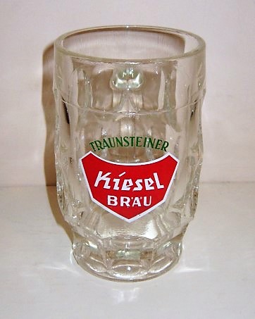 beer glass from the Maximilians  brewery in Germany with the inscription 'Traunsteiner Kiesel Brau'