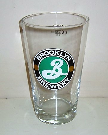 beer glass from the Brooklyn brewery in U.S.A. with the inscription 'Brooklyn Brewery'