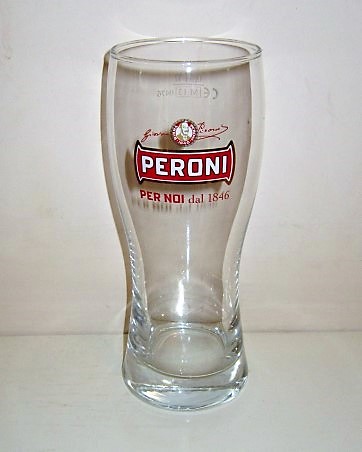 beer glass from the Peroni brewery in Italy with the inscription 'Peroni Per noi Dal 1846'