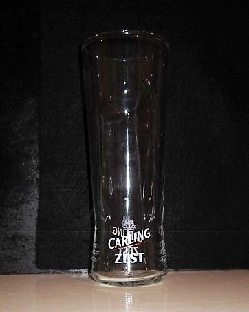 beer glass from the Carling brewery in Canada with the inscription 'Carling Zest'