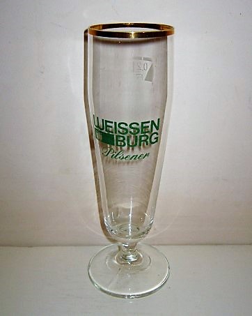 beer glass from the Warsteiner brewery in Germany with the inscription 'Weissen Burg Pilsner'