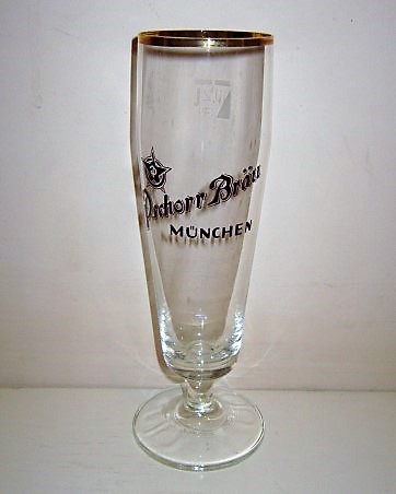 beer glass from the Hacker-Pschorr brewery in Germany with the inscription 'Pschorr Brau Munchen'