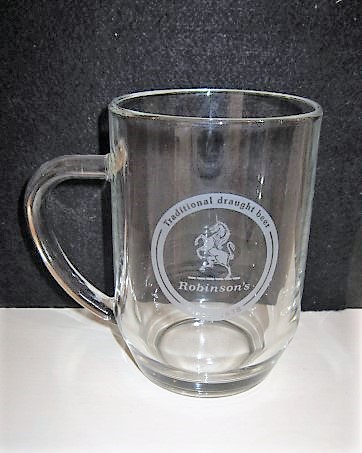 beer glass from the Robinsons brewery in England with the inscription 'Robinson Traditional Draught Beer Since1838'