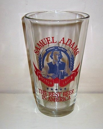 beer glass from the Boston Beer Co brewery in U.S.A. with the inscription 'Samuel Adams Boston Lager The Best Beer In America'