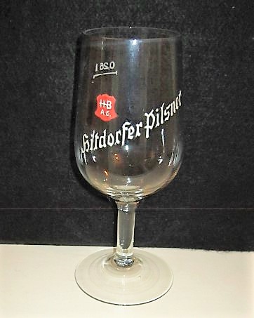 beer glass from the Hitdorfer brewery in Germany with the inscription 'Hitdorfer Pilsner'
