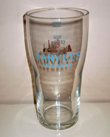 beer glass from the Harvey & Son brewery in England with the inscription 'Harveys Brewery'