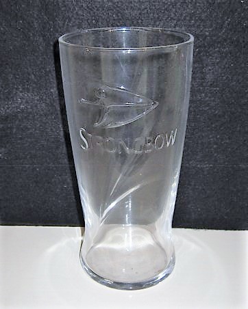 beer glass from the Bulmers brewery in England with the inscription 'Strongbow'