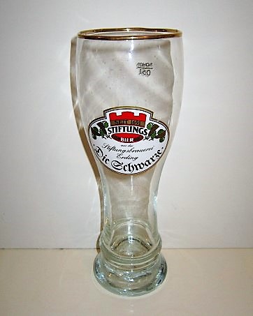 beer glass from the Stiftungs brewery in Germany with the inscription 'Seit 1691 Stiftungs Bier, Stiftungsbrauerei Erding Die Schwarze'