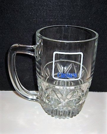 beer glass from the Charrington brewery in England with the inscription 'Crown'