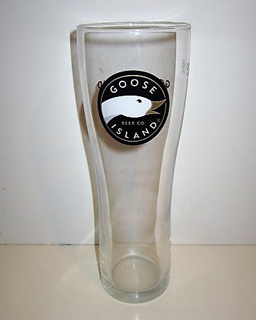 beer glass from the Goose Island brewery in U.S.A. with the inscription 'Goose Island Beer Co'