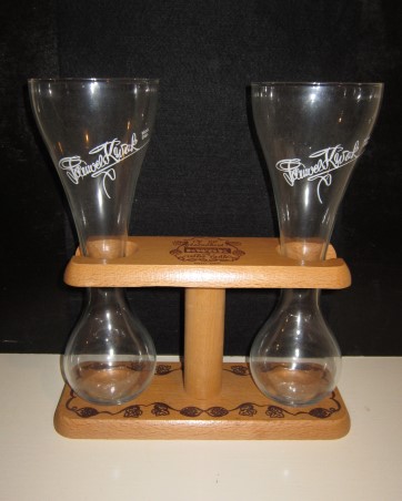 beer glass from the Bosteels  brewery in Belgium with the inscription 'Pauwel Kwak Mod Dep'