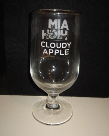 beer glass from the Bulmers brewery in England with the inscription 'Strongbow Cloudy Apple Team GB Official Supporter'