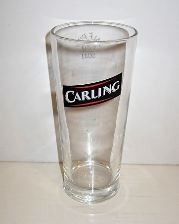 beer glass from the Carling brewery in Canada with the inscription 'Carling'