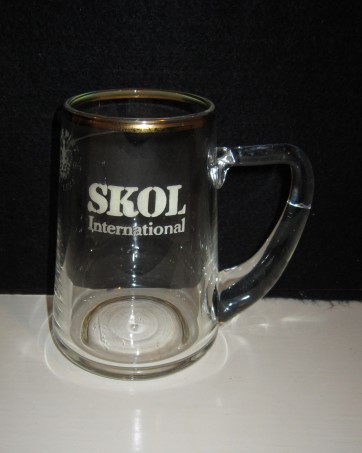 beer glass from the Allied Brewery's brewery in England with the inscription 'Skol International'