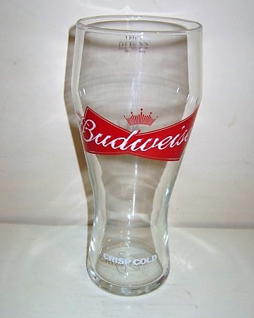 beer glass from the Anheuser Busch brewery in U.S.A. with the inscription 'Budweiser Crisp Cold'