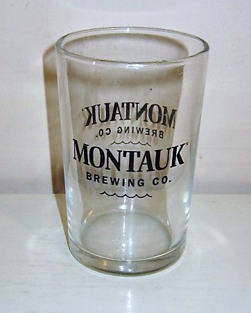 beer glass from the Montauk Brewing Co brewery in U.S.A. with the inscription 'Montauk Brewing Co'