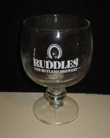 beer glass from the Ruddles  brewery in England with the inscription 'Ruddles The Rutland Brewery'