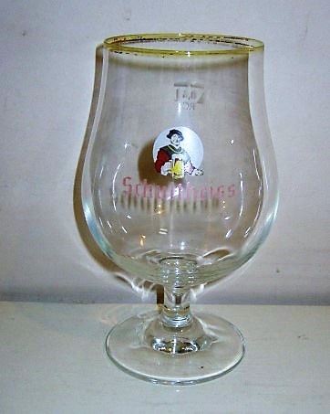 beer glass from the Berliner-Schultheiss brewery in Germany with the inscription 'Schultheiss'