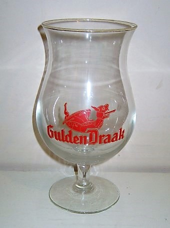 beer glass from the Van Steenberge brewery in Belgium with the inscription 'Gulden Draak'