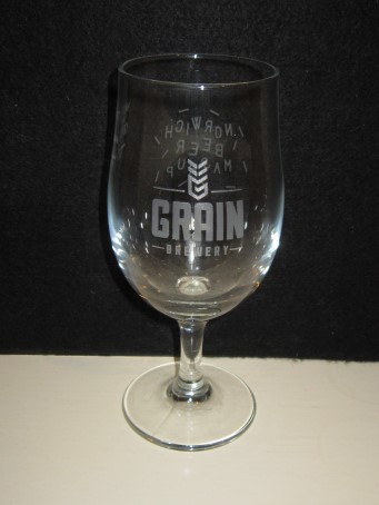 beer glass from the Grain brewery in England with the inscription 'Grain Brewery'