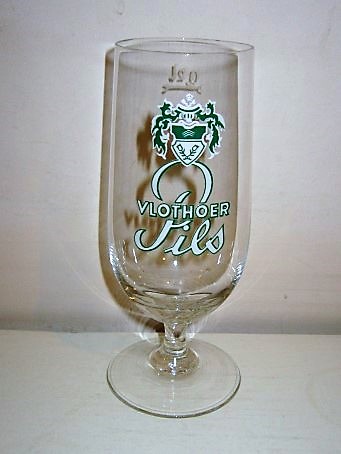 beer glass from the Vlothoer brewery in Germany with the inscription 'Vlothoer Pils'