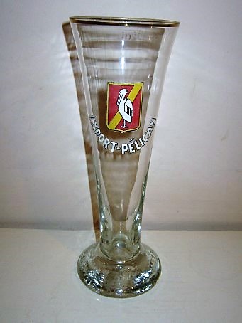 beer glass from the Pelican-Pelforth brewery in France with the inscription 'Export Pelican'
