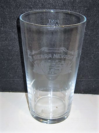 beer glass from the Sierra Nevada brewery in U.S.A. with the inscription 'Sierra Nevada, Sierra Nevada Brewing Co EST 1980'