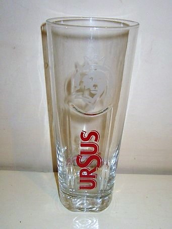 beer glass from the Ursus brewery in Romania with the inscription 'Ursus'