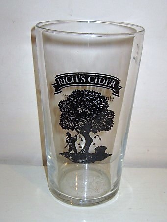 beer glass from the Rich's Cider brewery in England with the inscription 'Rich's Cider'
