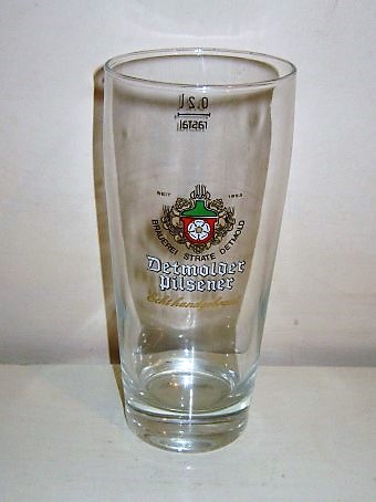 beer glass from the Strate Detmold brewery in Germany with the inscription 'Seit 1863 Brauerei Strate Detmold Detmolder Pilsener Echt handgebraut'