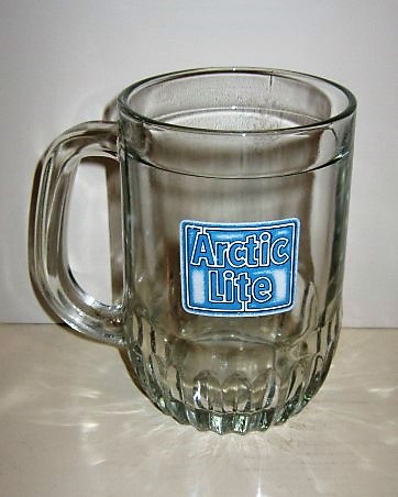 beer glass from the Allied Brewery's brewery in England with the inscription 'Arctic Lite'