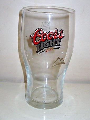 beer glass from the Coor's brewery in U.S.A. with the inscription 'Coors Light 4.3%'