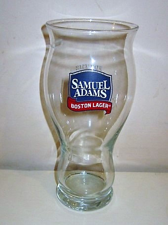 beer glass from the Boston Beer Co brewery in U.S.A. with the inscription 'Samuel Adams Boston Lager'