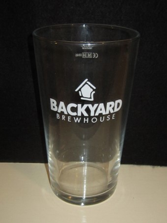 beer glass from the Backyard Brewhouse brewery in England with the inscription 'Backyard Brewhouse'