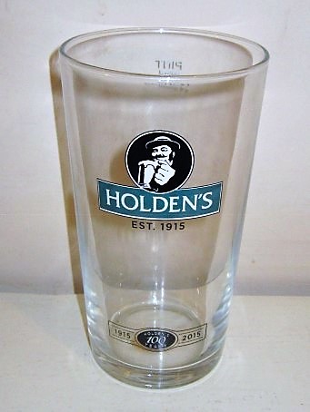 beer glass from the Holden's brewery in England with the inscription 'Holden's EST 1915 1915 - 2015 Holden's 100Years'
