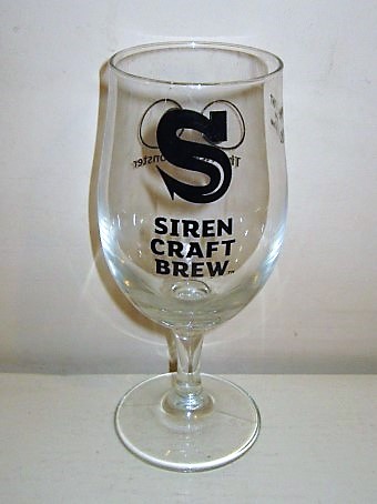 beer glass from the Siren brewery in England with the inscription 'S Siren Craft Brew'